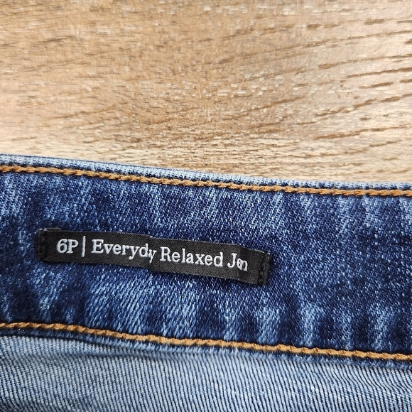 TALBOTS EVERYDAY RELAXEDJEANS - SIZE 6P - Picture 8 of 11